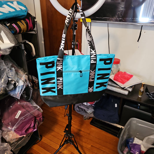 Shoulder bag. ( Baby Blue)